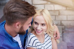 Was Finden Männer Süß An Frauen? Eigenschaften, die viele Männer attraktiv finden